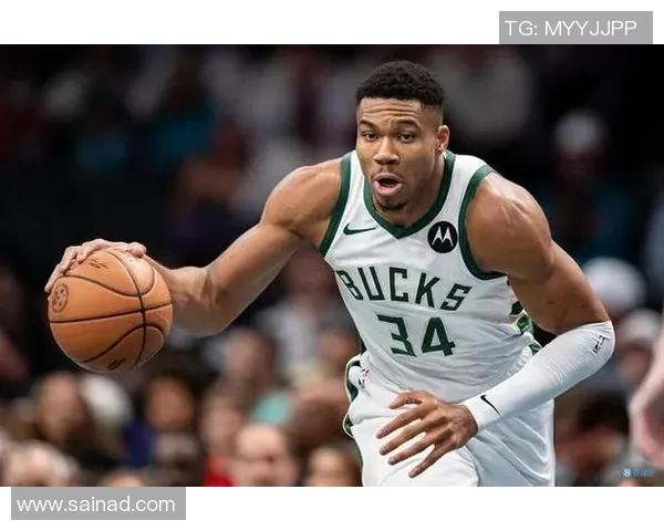 雄鹿大胜魔术，字母哥表现抢眼：全场焦点尽在“字母哥”！