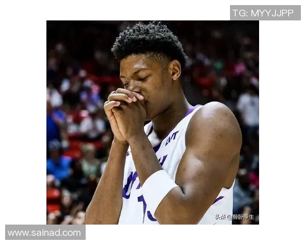 灰熊主帅因争议判罚遭罚款，球队面临挑战